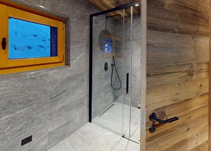 Chavanette - Beautiful 7 Bedrooms Champéry